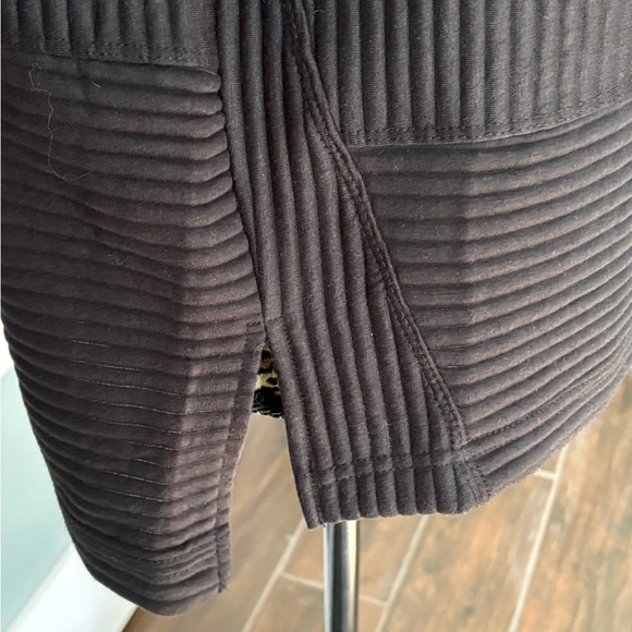 Tahari Sport Black Ribbed Cowl Neck Top NWOT! - Picture 6 of 7